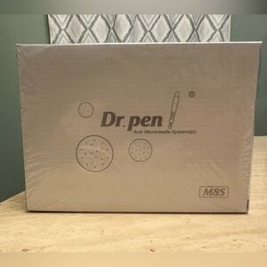 DR. PEN ULTIMA M8S Microneedling Pen, Factory Sealed